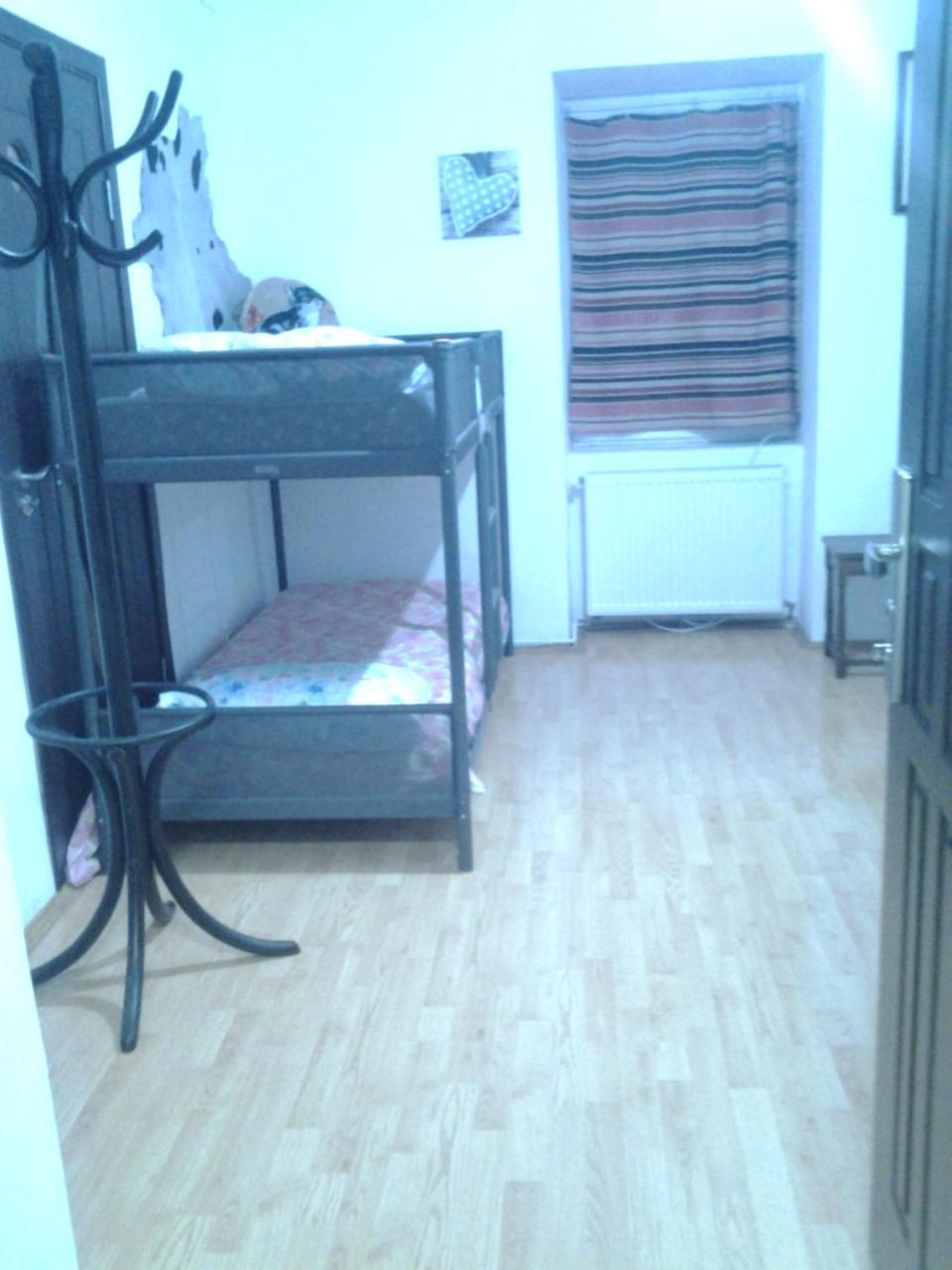 Leyla Hostel Μπρασόβ Εξωτερικό φωτογραφία