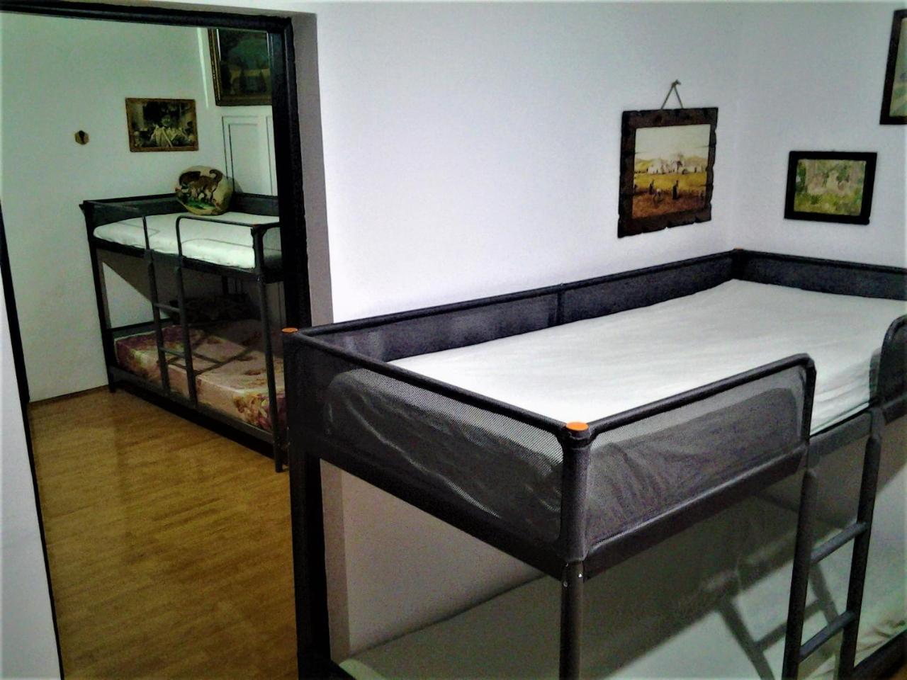 Leyla Hostel Μπρασόβ Εξωτερικό φωτογραφία
