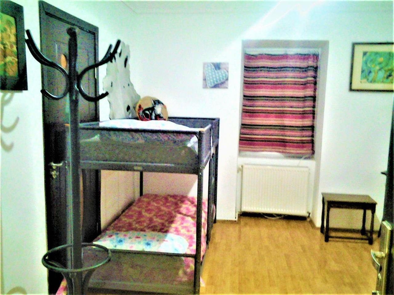 Leyla Hostel Μπρασόβ Εξωτερικό φωτογραφία