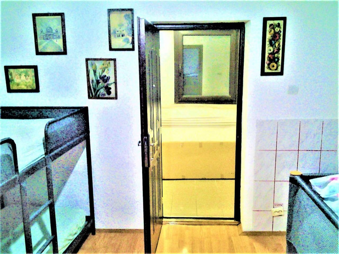 Leyla Hostel Μπρασόβ Εξωτερικό φωτογραφία